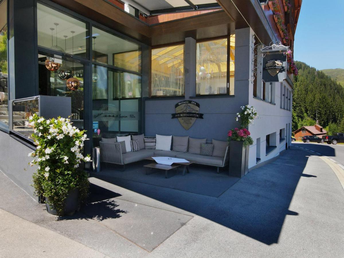 Boutique Hotel Die Mittagspitze Superior Damuels Exterior photo